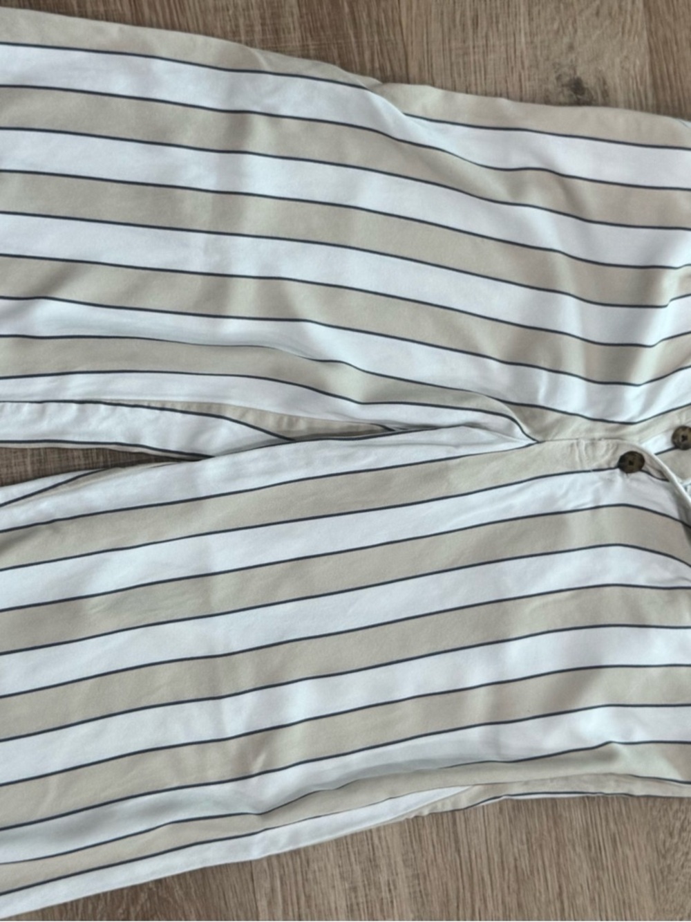 Abercrombie & Fitch Cream Wide-Leg Striped Button-Front Pants - Picture 2 of 8